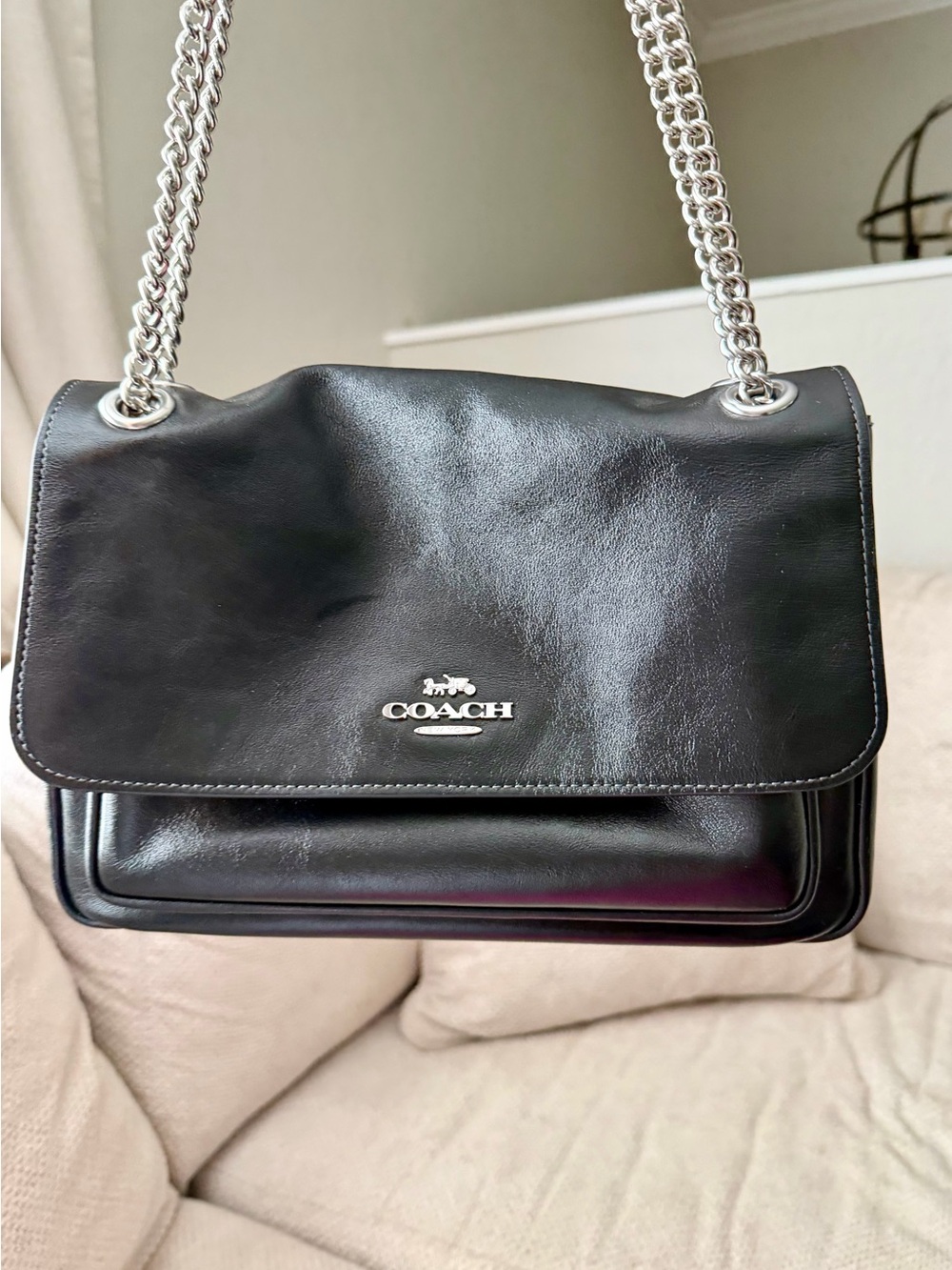 Coach Elodie Black Leather Shoulder& Crossbody Bag with Silver Chain - Picture 3 of 8